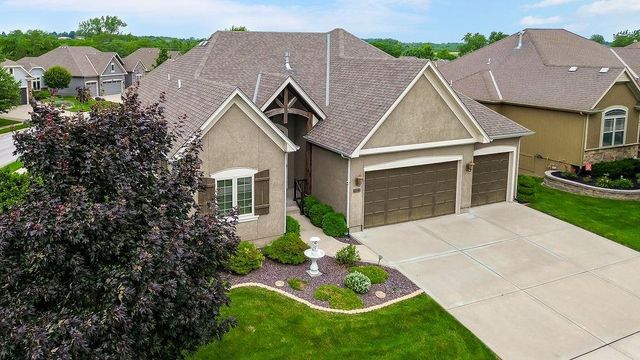 1422 Brompton Lane, Raymore, MO 64083