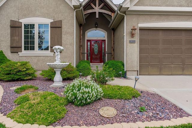 1422 Brompton Lane, Raymore, MO 64083