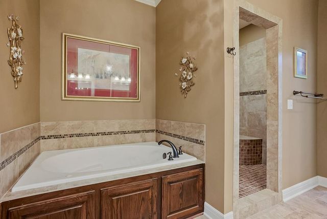 1422 Brompton Lane, Raymore, MO 64083