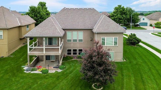 1422 Brompton Lane, Raymore, MO 64083