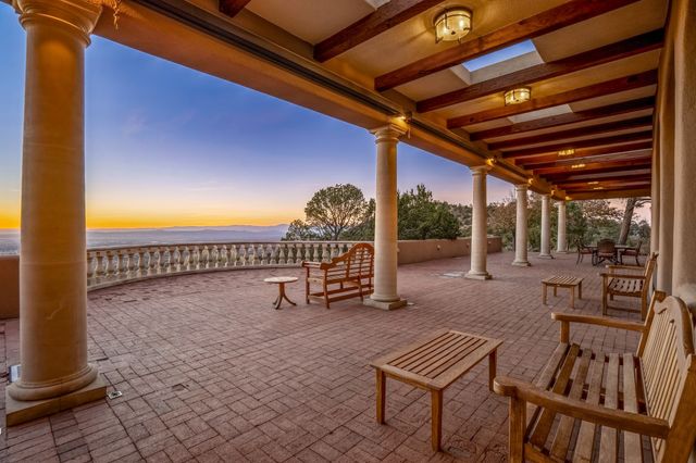 243 Double Arrow Road, Santa Fe, NM 87505