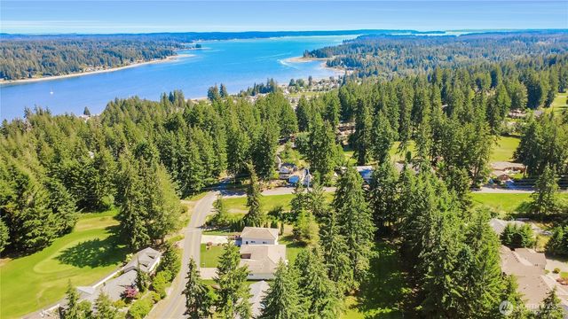 1530 E Old Ranch Road, Allyn, WA 98524