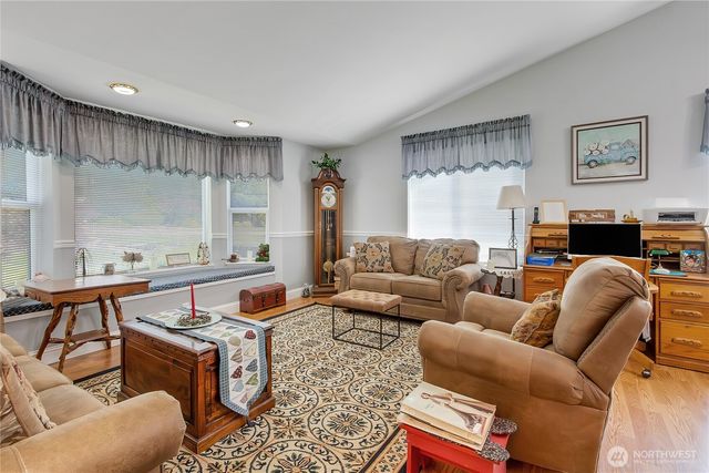 1530 E Old Ranch Road, Allyn, WA 98524