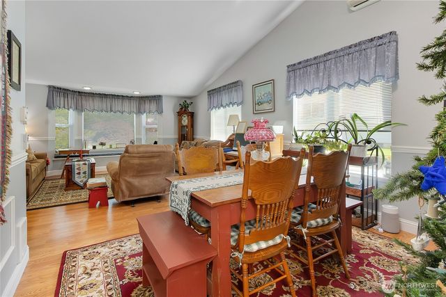 1530 E Old Ranch Road, Allyn, WA 98524