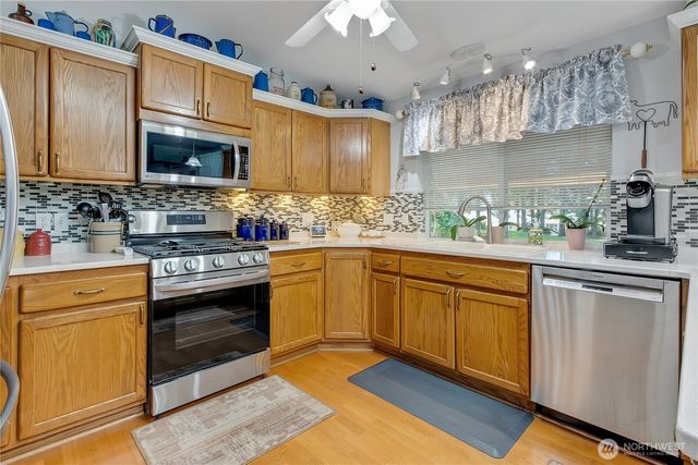 1530 E Old Ranch Road, Allyn, WA 98524