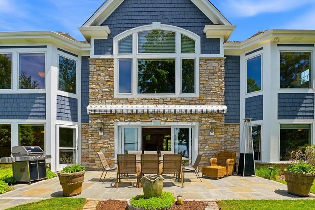 W334N5995 Road M, Nashotah, WI 53058