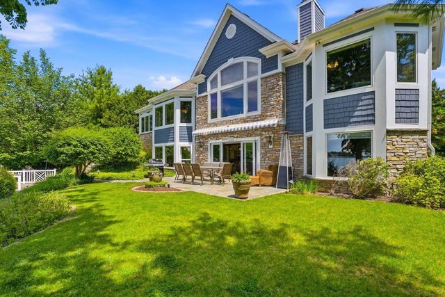 W334N5995 Road M, Nashotah, WI 53058