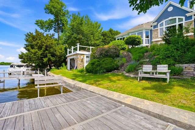 W334N5995 Road M, Nashotah, WI 53058