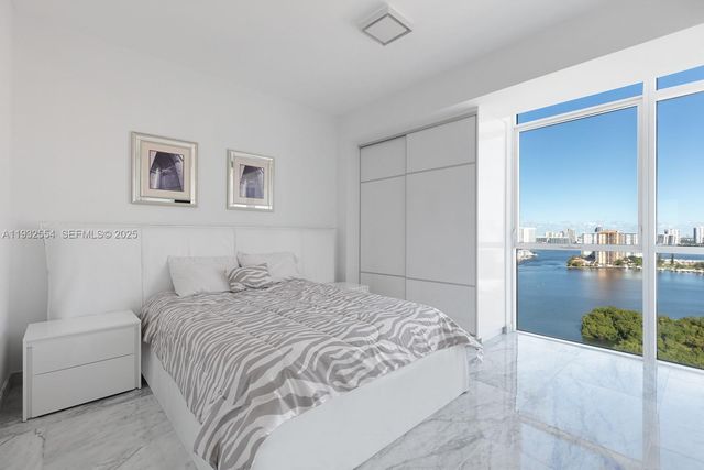 400 Sunny Isles Blvd 2008, Sunny Isles Beach, FL 33160