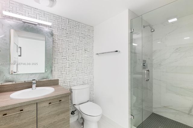 400 Sunny Isles Blvd 2008, Sunny Isles Beach, FL 33160