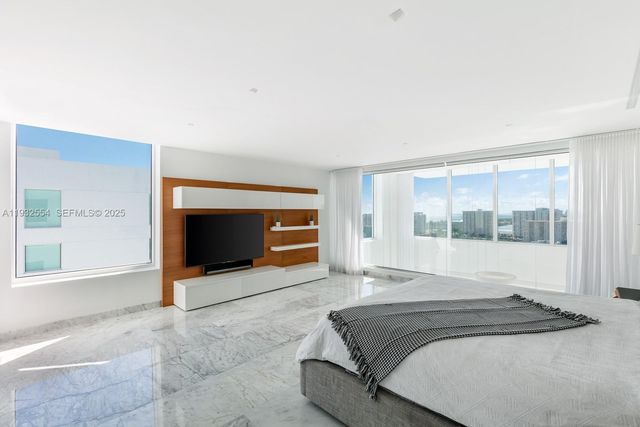 400 Sunny Isles Blvd 2008, Sunny Isles Beach, FL 33160
