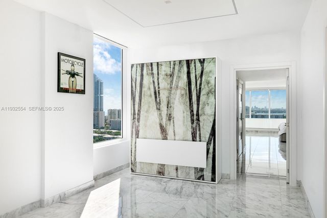 400 Sunny Isles Blvd 2008, Sunny Isles Beach, FL 33160