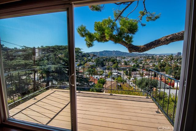 934 Highline, Glendale, CA 91205