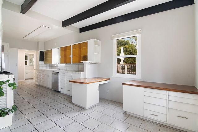 934 Highline, Glendale, CA 91205