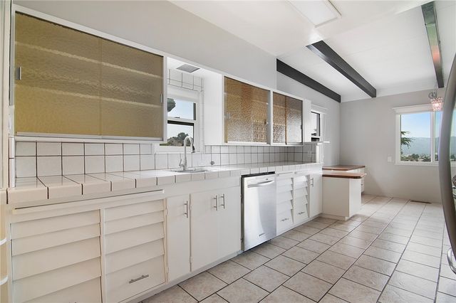 934 Highline, Glendale, CA 91205