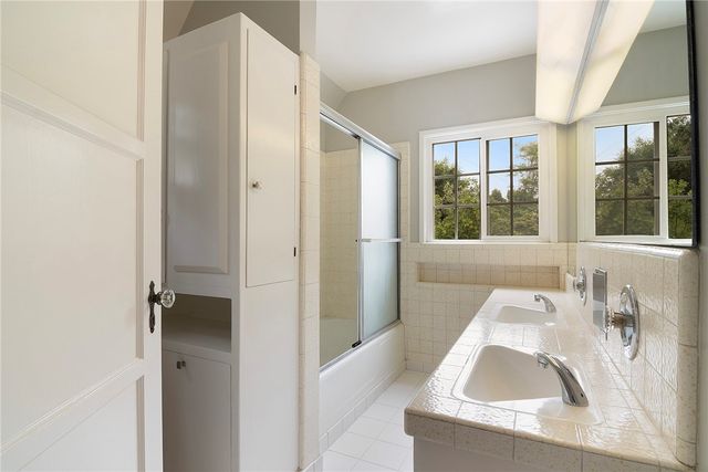 934 Highline, Glendale, CA 91205