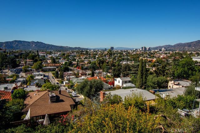 934 Highline, Glendale, CA 91205