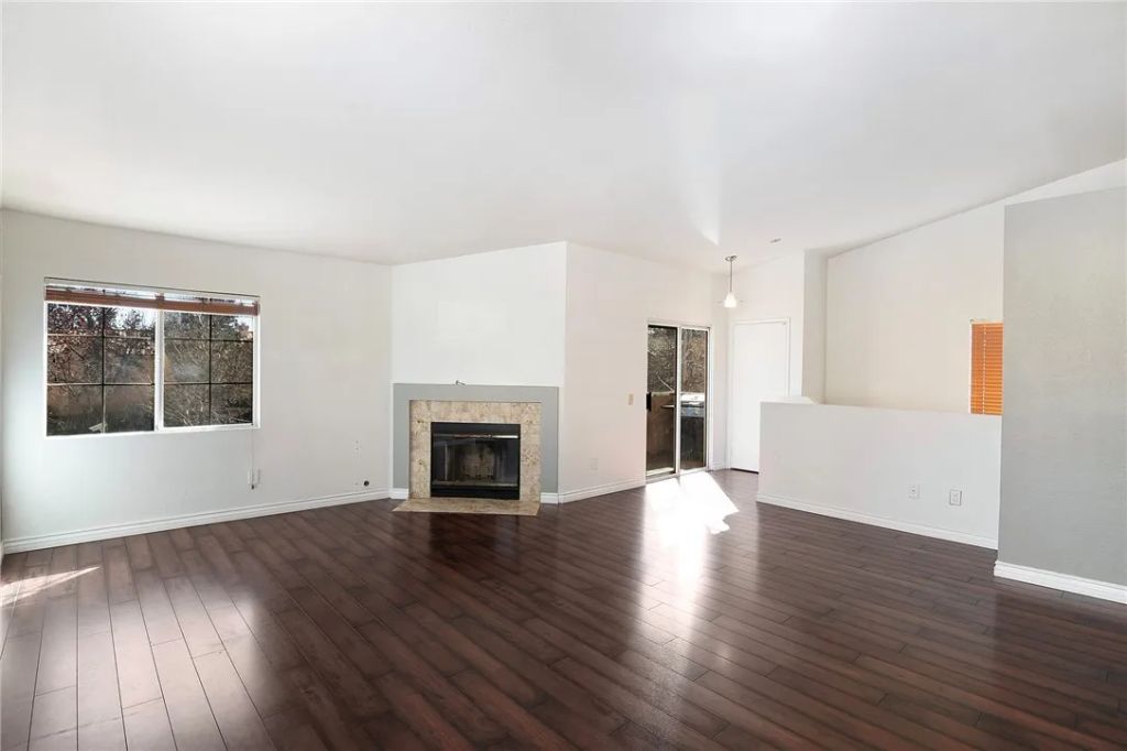 25126 Steinbeck Ave H, Stevenson Ranch, CA 91381