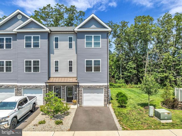 30 MILL CREEK CT, Bayville, NJ 08721