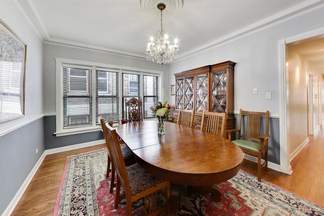 5637 N KENMORE Avenue 3, Chicago, IL 60660