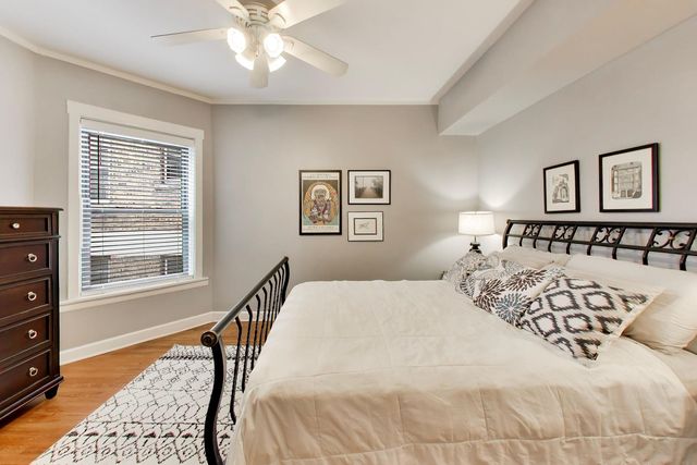 5637 N KENMORE Avenue 3, Chicago, IL 60660