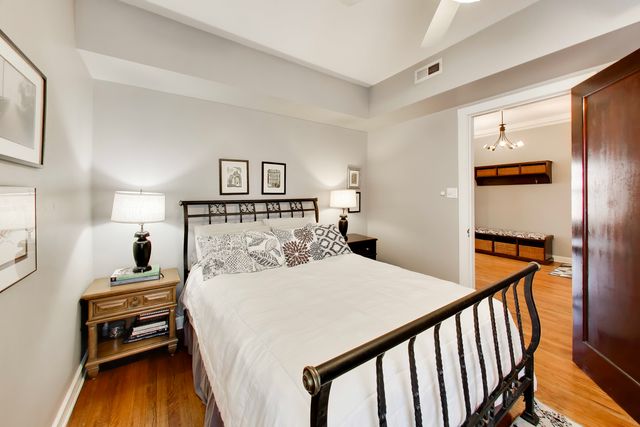 5637 N KENMORE Avenue 3, Chicago, IL 60660