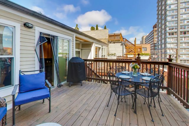 5637 N KENMORE Avenue 3, Chicago, IL 60660