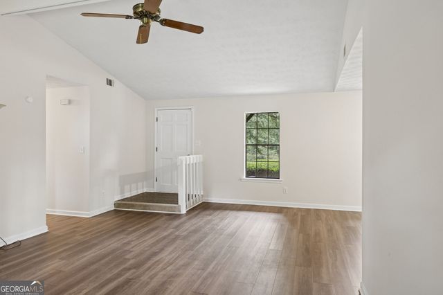 101 Valley Court, Stockbridge, GA 30281