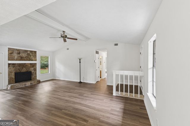 101 Valley Court, Stockbridge, GA 30281