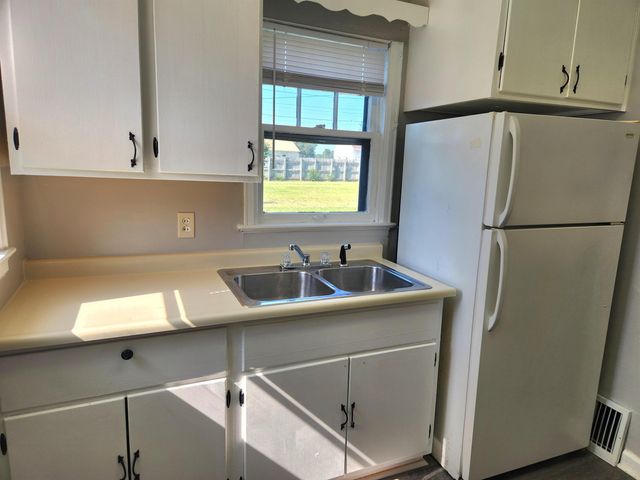 415 Charles Street, Waterloo, IA 50701
