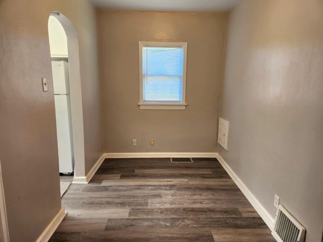 415 Charles Street, Waterloo, IA 50701