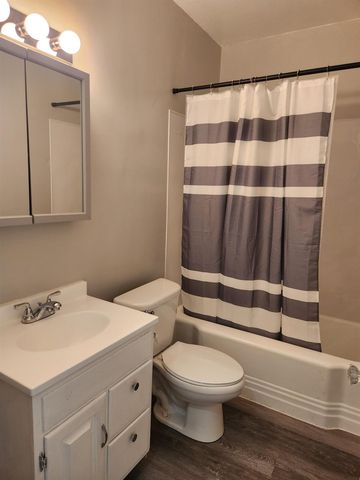 415 Charles Street, Waterloo, IA 50701