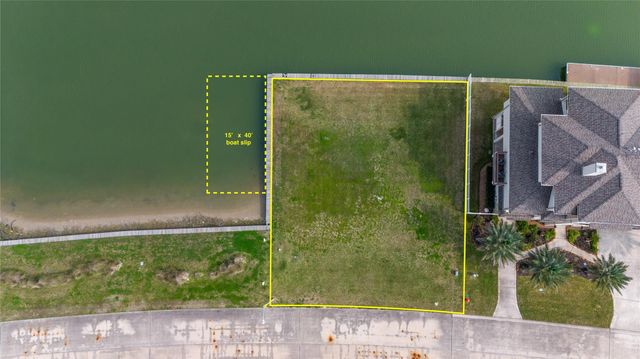 9 Ramrod, Hitchcock, TX 77563