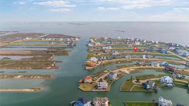 9 Ramrod, Hitchcock, TX 77563