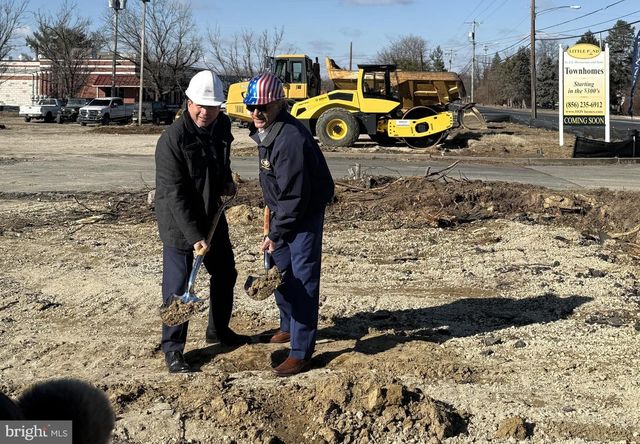 15 SILAS LANE, Laurel Springs, NJ 08021