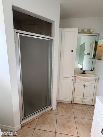 1909 SE Van Loon TER, Cape Coral, FL 33990