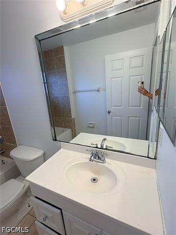 1909 SE Van Loon TER, Cape Coral, FL 33990