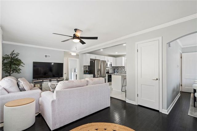 1113 W 25 Terrace S, Independence, MO 64052