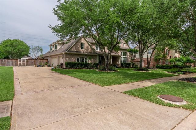 1335 Lake Grayson Drive, Katy, TX 77494