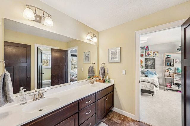 145 Cutacross Road, Golden Valley, MN 55422