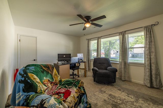 203 S Neal Street, Prairie Grove, AR 72753