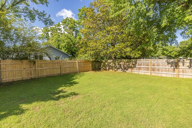 203 S Neal Street, Prairie Grove, AR 72753
