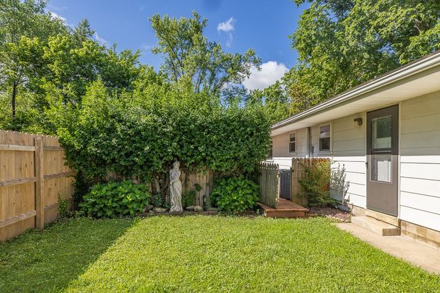 203 S Neal Street, Prairie Grove, AR 72753