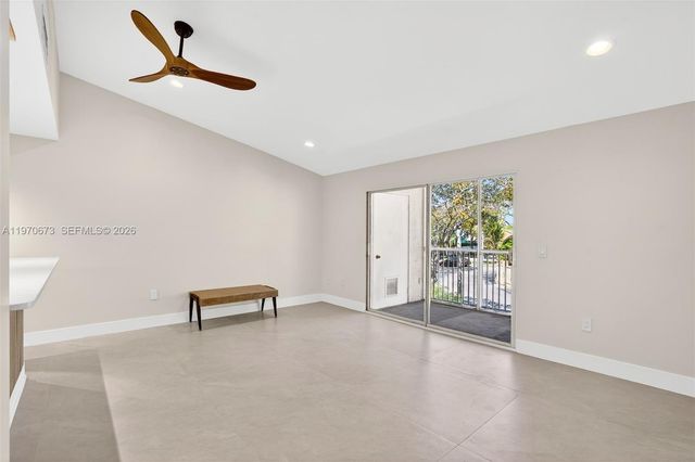 401 SE 10th St B207, Dania Beach, FL 33004