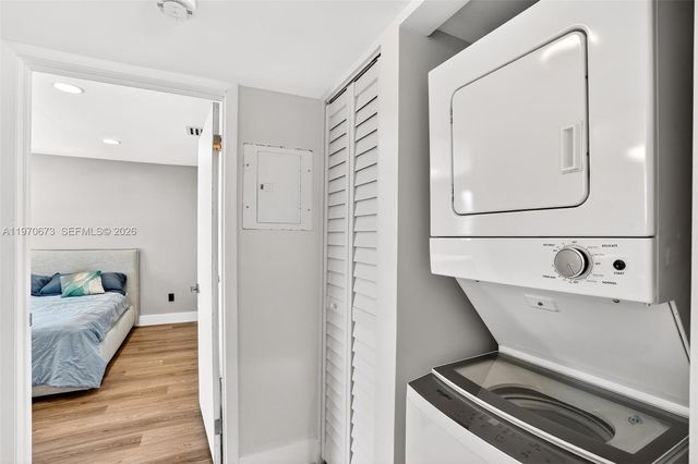 401 SE 10th St B207, Dania Beach, FL 33004