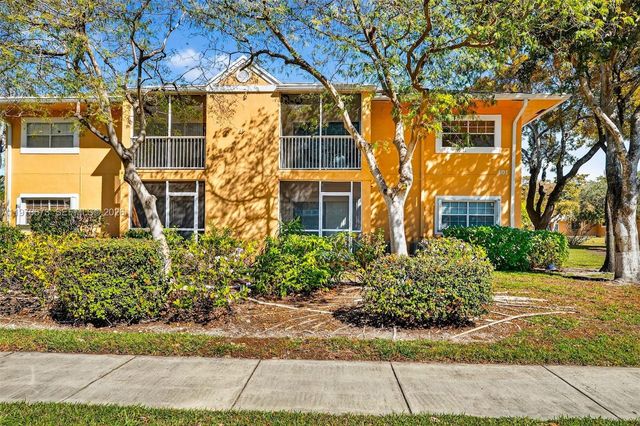 401 SE 10th St B207, Dania Beach, FL 33004