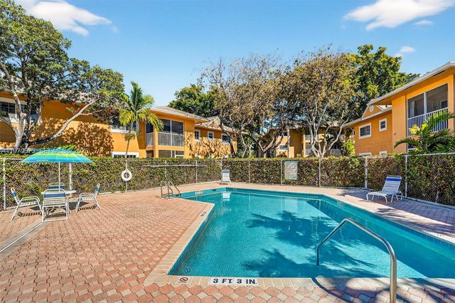 401 SE 10th St B207, Dania Beach, FL 33004