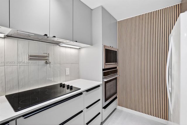 401 SE 10th St B207, Dania Beach, FL 33004