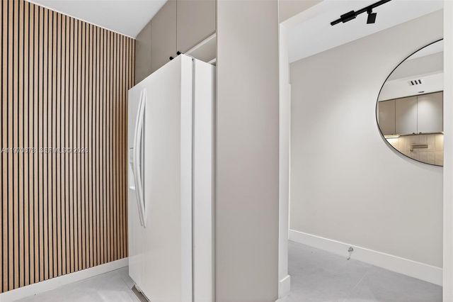 401 SE 10th St B207, Dania Beach, FL 33004