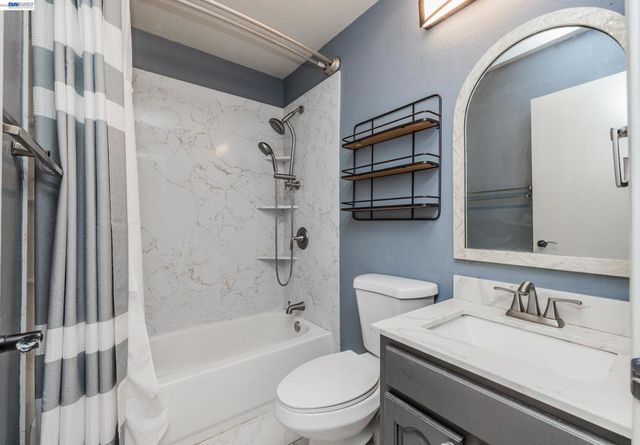 1355 Kenwal Rd Apt A, Concord, CA 94521